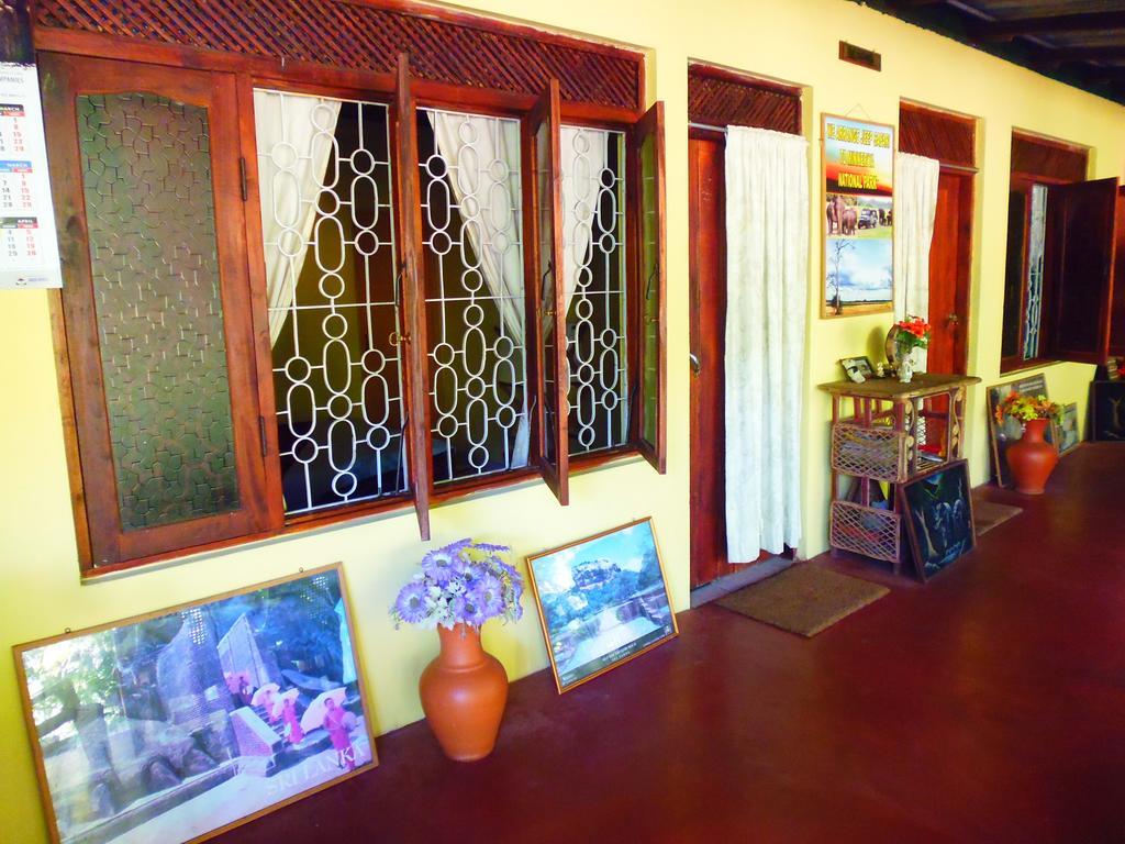 סיגירייה The Nilmini Lodge מראה חיצוני תמונה