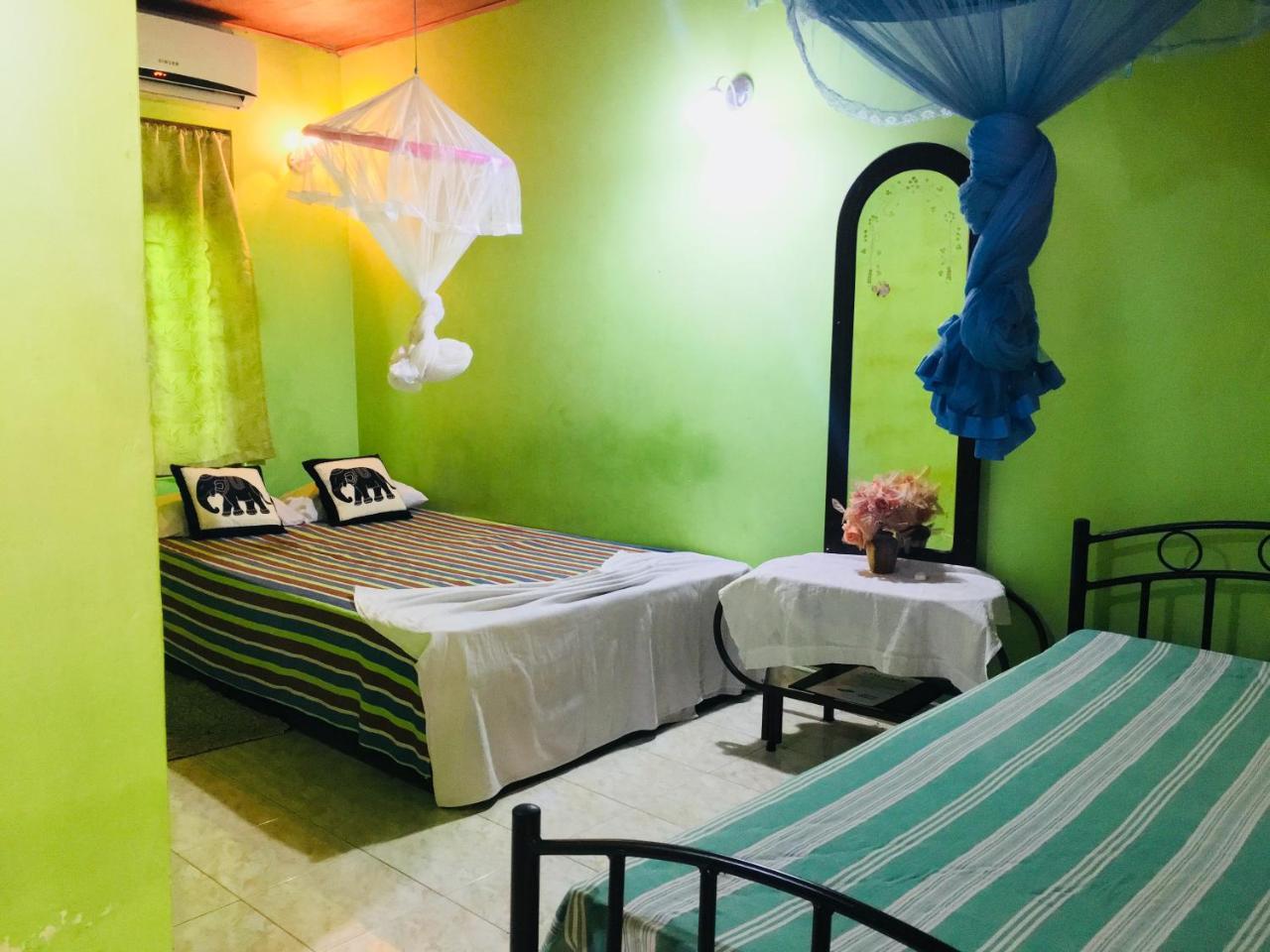 סיגירייה The Nilmini Lodge מראה חיצוני תמונה