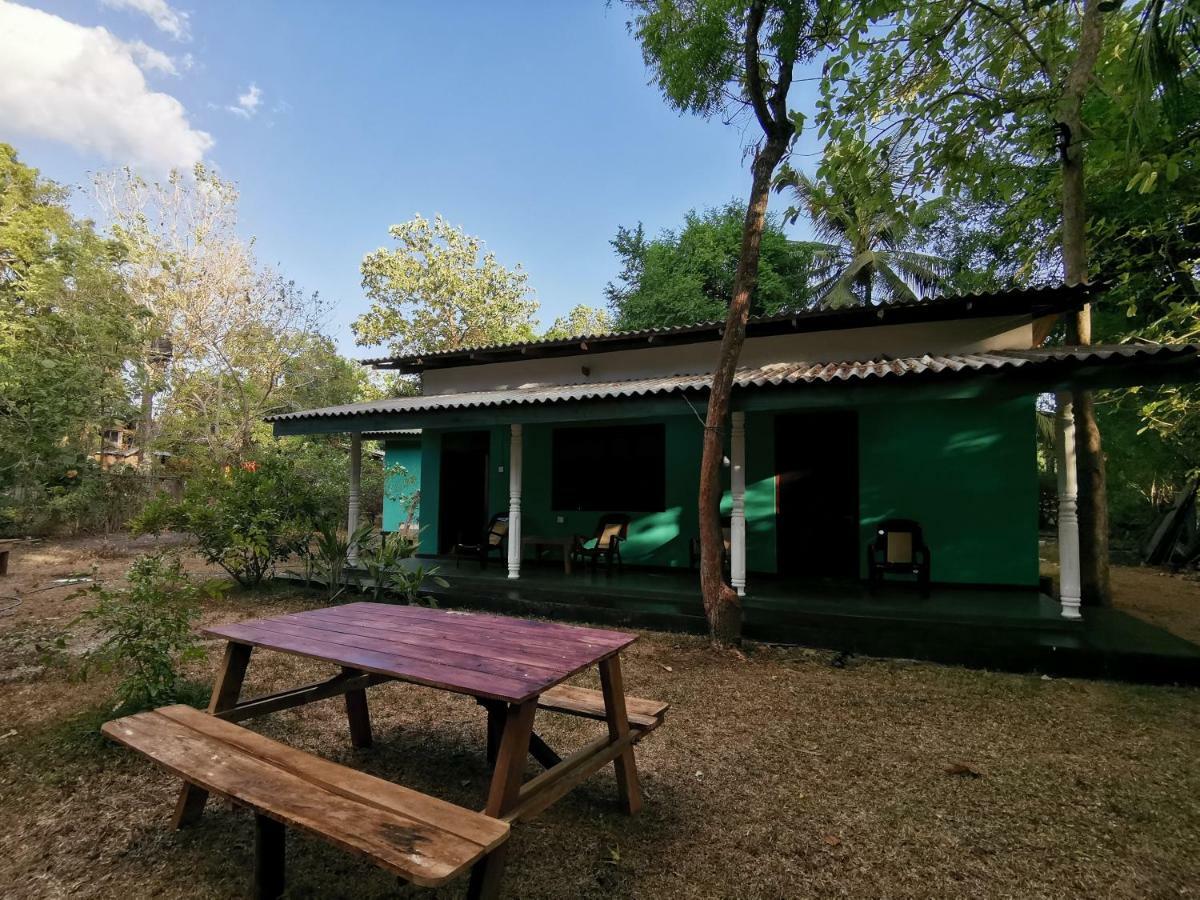 סיגירייה The Nilmini Lodge מראה חיצוני תמונה